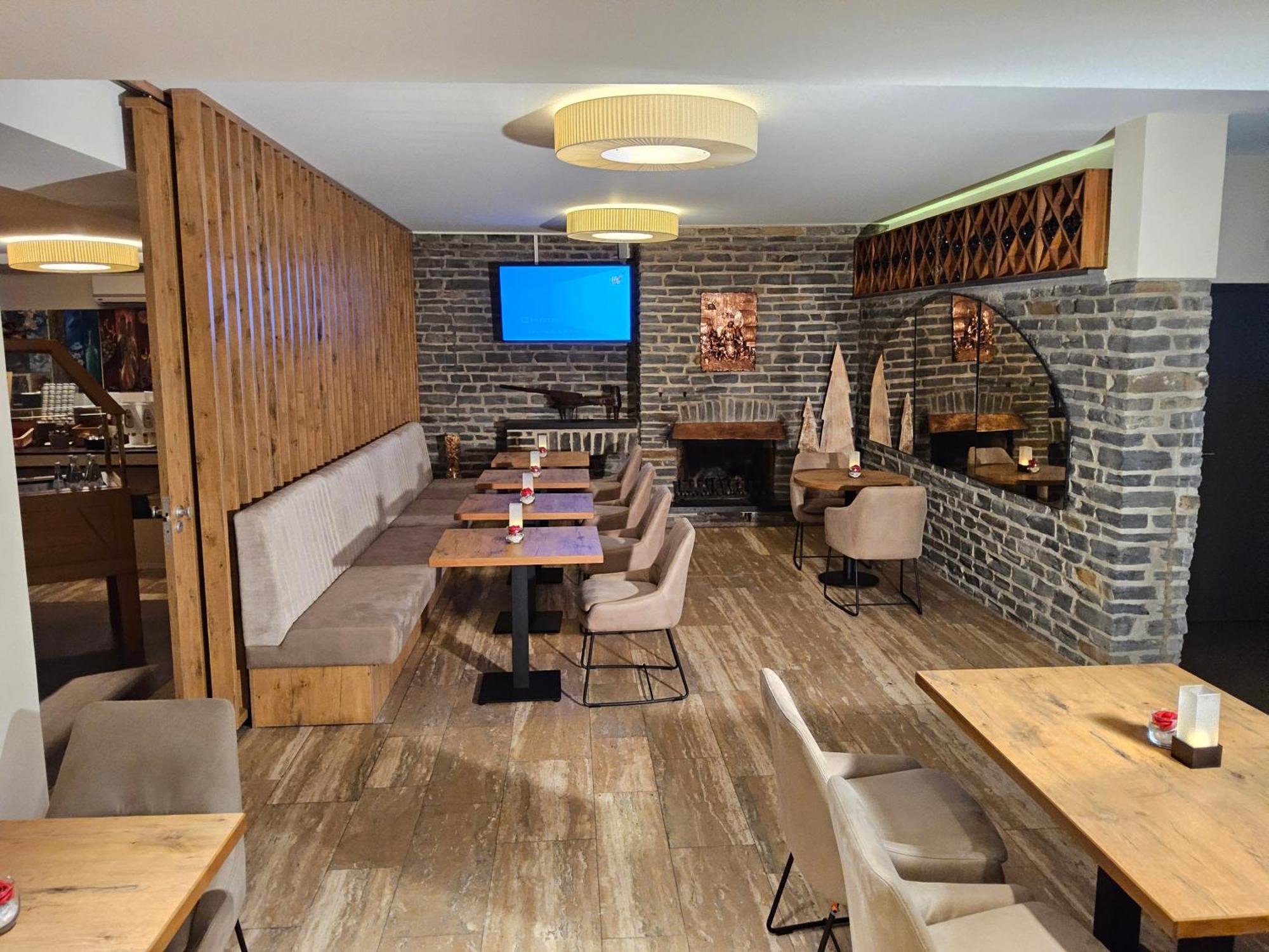 Christiana'S Wein & Art Hotel Bernkastel-Kues Luaran gambar