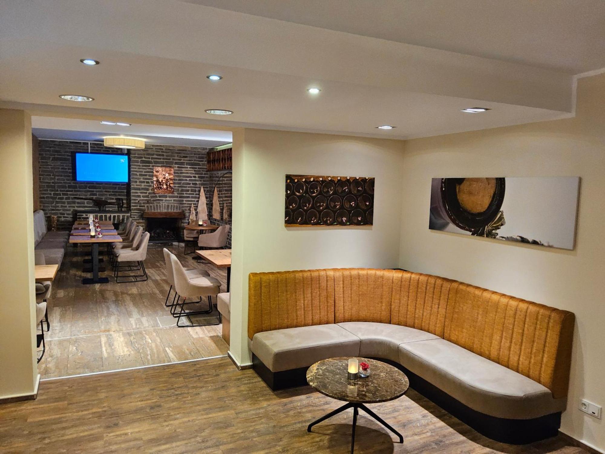 Christiana'S Wein & Art Hotel Bernkastel-Kues Luaran gambar