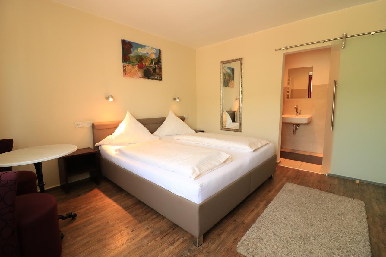 Christiana'S Wein & Art Hotel Bernkastel-Kues Luaran gambar