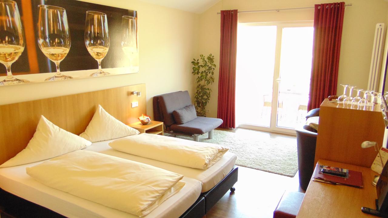 Christiana'S Wein & Art Hotel Bernkastel-Kues Luaran gambar