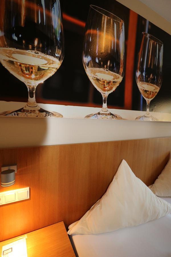Christiana'S Wein & Art Hotel Bernkastel-Kues Luaran gambar