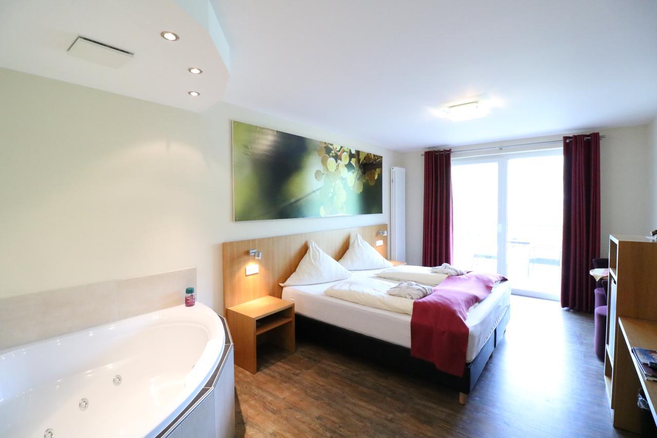 Christiana'S Wein & Art Hotel Bernkastel-Kues Luaran gambar
